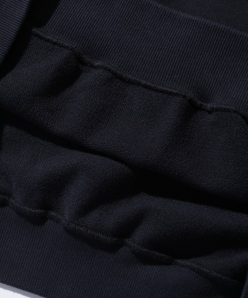 XLARGE(エクストララージ)の「MONKEY WRENCHERS CREWNECK SWEATSHIRT(スウェット・メンズ・アッシュ/ブラック/オリーブ・S/M/L/XL)」の14枚目の写真