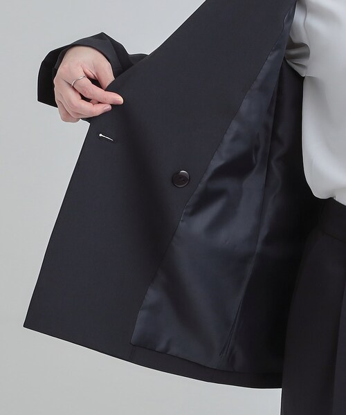 SHOO・LA・RUE（シューラルー）の「【セットアップ可/S-LL/洗濯機可】サッと軽やかに羽織りやすい Wブレストジャケット（テーラードジャケット・レディース・ライトグレー/ネイビー・01/04/03/02）」の7枚目の写真