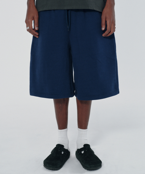 suade（スエード）の「WIDE SWEAT SHORTS [NAVY]（その他パンツ・レディース・その他・SMALL/MEDIUM/LARGE）」の2枚目の写真