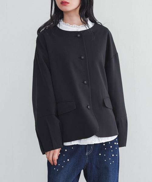 somari imagination（ソマリ イマジネーション）の「『ランタンスリーブジャケット裾スカラップワンピースセットアップ』（ドレス・レディース・チャコールグレー/ブラック・2/1）」の14枚目の写真