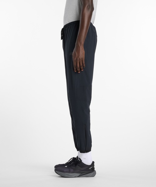 NEW BALANCE(ニューバランス)の「RCランエッセンシャルズジョガー(スウェットパンツ・メンズ・ブラック・SMALL/MEDIUM/LARGE/X-LARGE/XX-LARGE)」の2枚目の写真