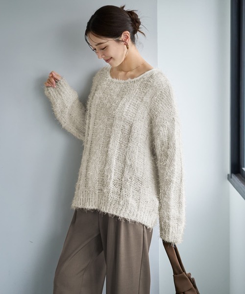 STYLE DELI(スタイルデリ)の「ストライプ編みデコルテ開きシャギーニット(ニット/セーター・レディース・ライトカーキ/ダークブルー/グレイッシュベージュ・FREE)」の14枚目の写真
