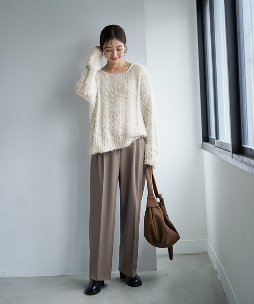 STYLE DELI(スタイルデリ)の「ストライプ編みデコルテ開きシャギーニット(ニット/セーター・レディース・ライトカーキ/ダークブルー/グレイッシュベージュ・FREE)」の17枚目の写真