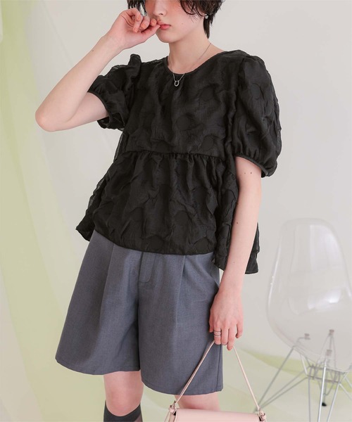 titivate(ティティベイト)の「ドットパフスリーブブラウス(シャツ/ブラウス・レディース・ダークブラウン/アイボリー/ブラック・L/M/S)」の11枚目の写真