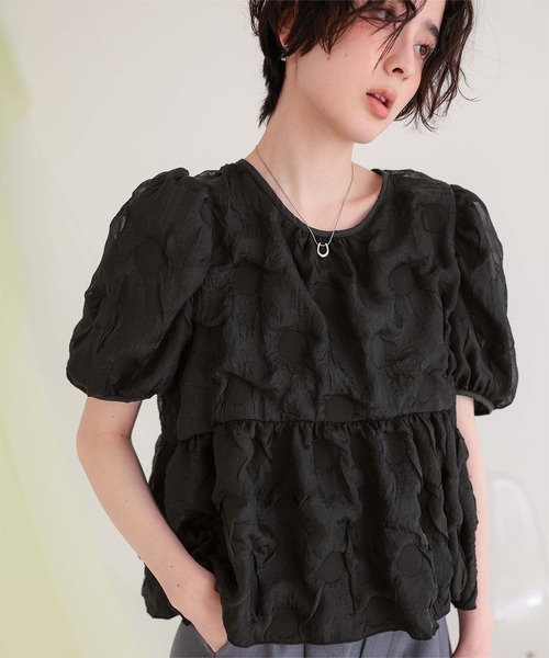 titivate(ティティベイト)の「ドットパフスリーブブラウス(シャツ/ブラウス・レディース・ダークブラウン/アイボリー/ブラック・L/M/S)」の14枚目の写真