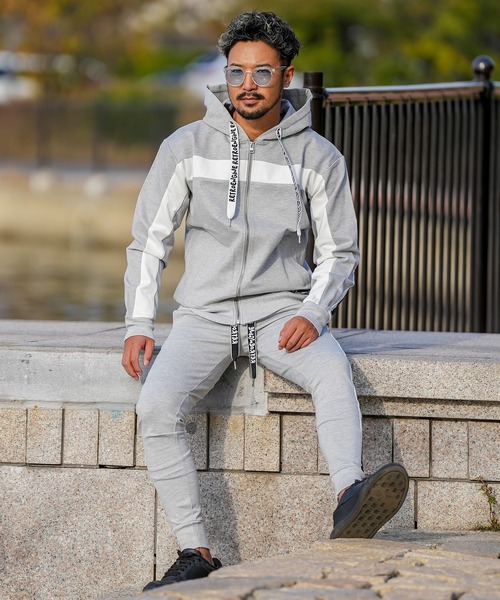 adamsJUGGLER（アダムスジャグラー）の「RTEG スマイリーD&Fフーディー（パーカー・メンズ・ブラック/グレー・S/M/L/XL）」の4枚目の写真