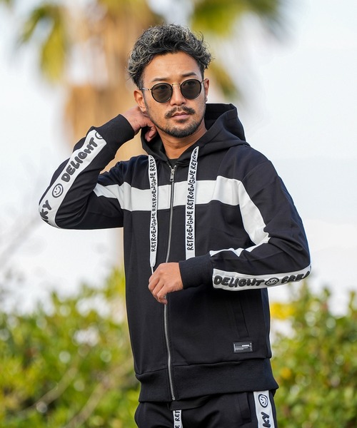 adamsJUGGLER（アダムスジャグラー）の「RTEG スマイリーD&Fフーディー（パーカー・メンズ・ブラック/グレー・S/M/L/XL）」の11枚目の写真