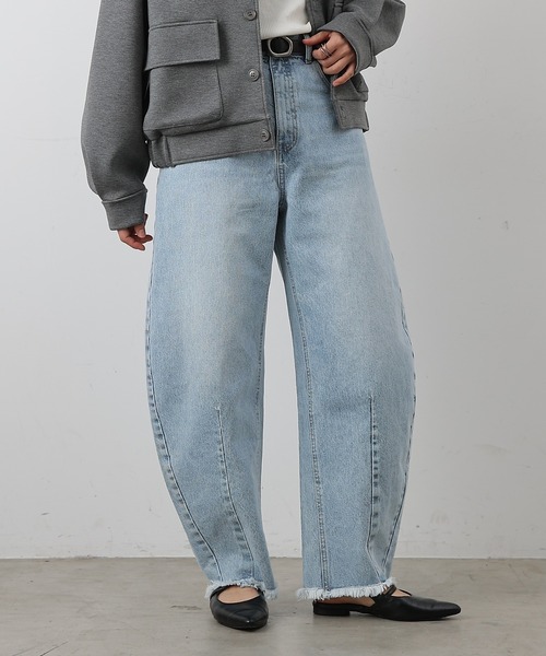 COLONY 2139（コロニートゥーワンスリーナイン）の「カーブデニムパンツ（デニムパンツ・レディース・ブルー/ネイビー/サックスブルー・SMALL/LARGE/MEDIUM）」の11枚目の写真