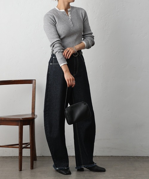 COLONY 2139（コロニートゥーワンスリーナイン）の「カーブデニムパンツ（デニムパンツ・レディース・ブルー/ネイビー/サックスブルー・SMALL/LARGE/MEDIUM）」の7枚目の写真