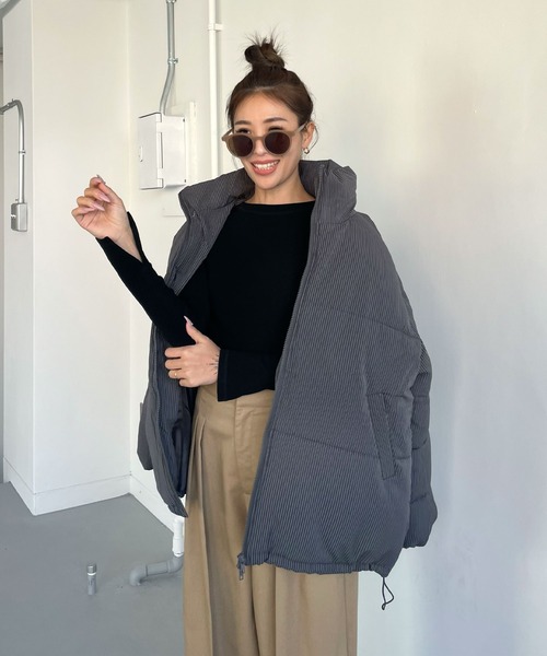 CHERI since1985(シェリ)の「ウォーム+6℃袖スリットストレッチロングtee(Tシャツ/カットソー・レディース・ホワイト/ブラック・FREE)」の5枚目の写真