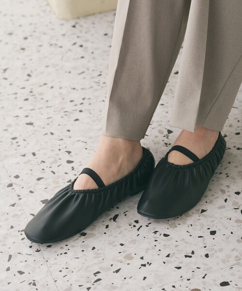 BEAUTY&YOUTH UNITED ARROWS(ビューティーアンドユースユナイテッドアローズ)の「ギャザー バレエシューズ(バレエシューズ・レディース・ブラック/ワインレッド/ライトブルー・36/36h/37/37h/38)」の4枚目の写真