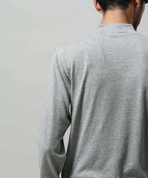 NANO universe（ナノユニバース）の「スムースモックネックL/S（Tシャツ/カットソー・メンズ・ホワイト/グレー/ブラック・MEDIUM/SMALL/LARGE）」の7枚目の写真