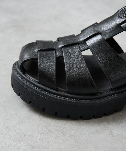 Timberland(ティンバーランド)の「【Timberland / ティンバーランド】STONE STREET FISHERMAN SANDAL/ ストーンストリートフィッシャーマンサンダル(サンダル・レディース・ブラック/キャメル・24.5/23.5/22.5)」の18枚目の写真