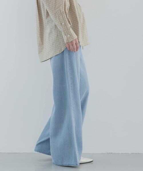 URBAN RESEARCH Sonny Label（アーバンリサーチサニーレーベル）の「リヨセルコットンドロストワイドデニム（デニムパンツ・レディース・ライトインディゴブルー/インディゴブルー・36/38/34）」の18枚目の写真