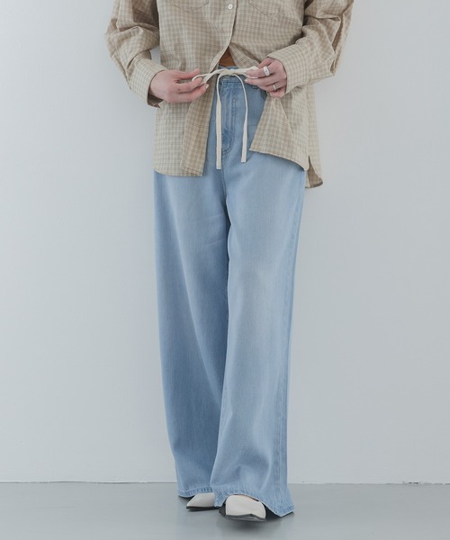 URBAN RESEARCH Sonny Label(アーバンリサーチサニーレーベル)の「リヨセルコットンドロストワイドデニム(デニムパンツ・レディース・ライトインディゴブルー/インディゴブルー・36/38/34)」の10枚目の写真