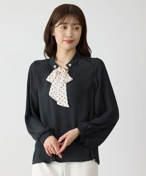 Jayro(ジャイロ)の「幾何柄ボウタイブラウス(シャツ/ブラウス・レディース・ホワイト系その他/ブラック/サックスブルー・M)」の12枚目の写真