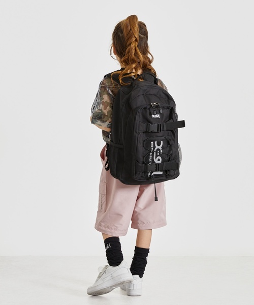 X-girl Stages(エックスガールステージス)の「ロゴ メッシュバックパック(バックパック/リュック・キッズ・グリーン系その他/ラベンダー/ブラック・F)」の8枚目の写真