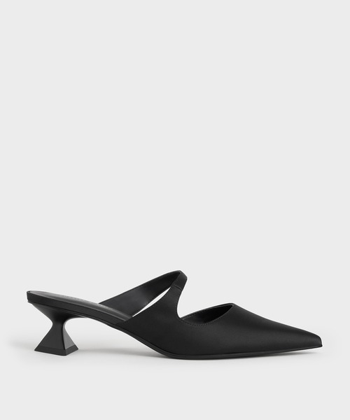 CHARLES & KEITH（チャールズ & キース）の「Vada ワーダ アシメトリック スカルプチュアルヒールパンプス（パンプス・レディース・ホワイト/ブラック/アイボリー・23.5cm/23cm/22.5cm/25cm/24.5cm）」の13枚目の写真