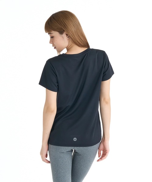 ROXY(ロキシー)の「ROXY ウィメンズ FITNESS STEP BY STEP Tシャツ 【2026年春夏モデル】/ロキシー速乾UVカット半袖Tシャツ(Tシャツ/カットソー・レディース・ブラック/グレー/ライトピンク/ホワイト・MEDIUM/LARGE)」の5枚目の写真