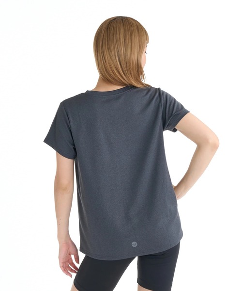 ROXY(ロキシー)の「ROXY ウィメンズ FITNESS STEP BY STEP Tシャツ 【2026年春夏モデル】/ロキシー速乾UVカット半袖Tシャツ(Tシャツ/カットソー・レディース・ブラック/グレー/ライトピンク/ホワイト・MEDIUM/LARGE)」の8枚目の写真