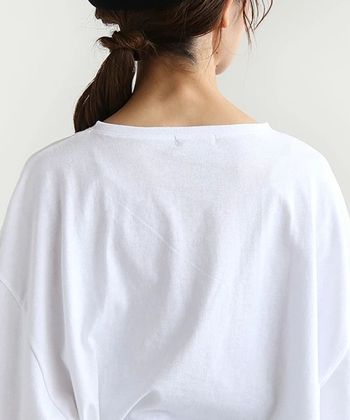 SOLAMONAT(ソラモナ)の「サラリト天竺ボリュームスリーブプルオーバー(Tシャツ/カットソー・レディース・ブラック/ホワイト・FREE)」の16枚目の写真