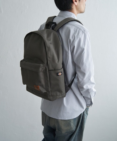 ikka（イッカ）の「Dickies ディッキーズ 撥水バックパック（バックパック/リュック・メンズ・ブラック/チャコール・FREE）」の6枚目の写真