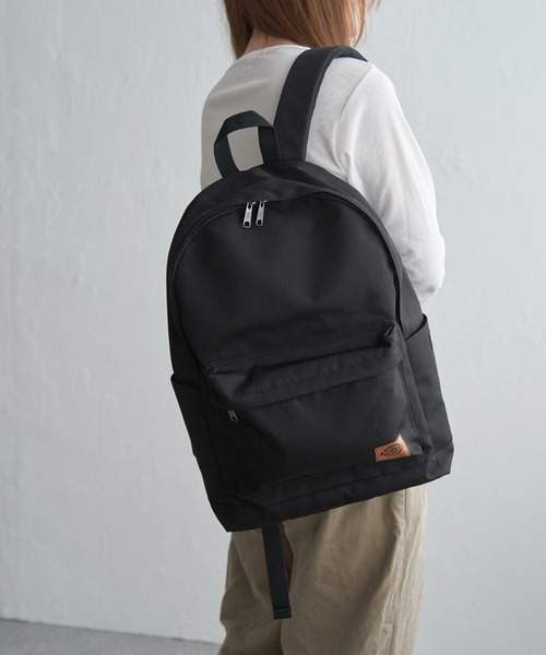 ikka（イッカ）の「Dickies ディッキーズ 撥水バックパック（バックパック/リュック・メンズ・ブラック/チャコール・FREE）」の5枚目の写真