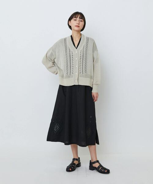 LOISIR(ロワズィール)の「エステル和紙透かし柄カーディガン(カーディガン/ボレロ・レディース・ベージュ/ネイビー・FREE)」の16枚目の写真