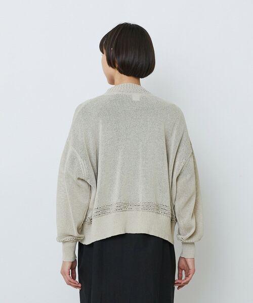 LOISIR(ロワズィール)の「エステル和紙透かし柄カーディガン(カーディガン/ボレロ・レディース・ベージュ/ネイビー・FREE)」の6枚目の写真