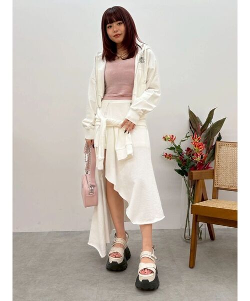 EVRIS(エヴリス)の「厚底スニーカープラットフォームサンダル(サンダル・レディース・ホワイト/ブラック・LARGE/MEDIUM/SMALL)」の12枚目の写真