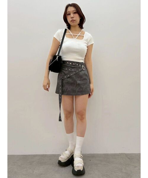 EVRIS(エヴリス)の「厚底スニーカープラットフォームサンダル(サンダル・レディース・ホワイト/ブラック・LARGE/MEDIUM/SMALL)」の16枚目の写真