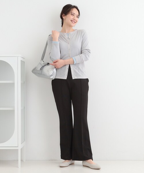 SHOO・LA・RUE(シューラルー)の「【洗濯機可】美脚見えが叶う のびのびストレッチフレアパンツ(その他パンツ・レディース・ブラウン系/ブラック・03/02)」の5枚目の写真