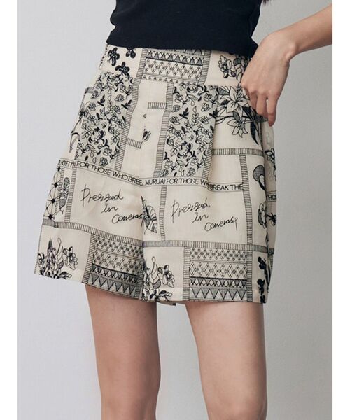 MURUA（ムルーア）の「【セットアップ対応】タックレースショートパンツ（その他パンツ・レディース・ブラック/アイボリー・FREE）」の3枚目の写真