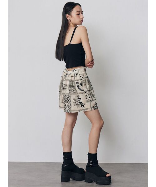 MURUA（ムルーア）の「【セットアップ対応】タックレースショートパンツ（その他パンツ・レディース・ブラック/アイボリー・FREE）」の13枚目の写真