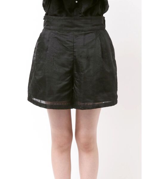 MURUA（ムルーア）の「【セットアップ対応】タックレースショートパンツ　夏服（その他パンツ・レディース・ブラック/アイボリー・FREE）」の12枚目の写真
