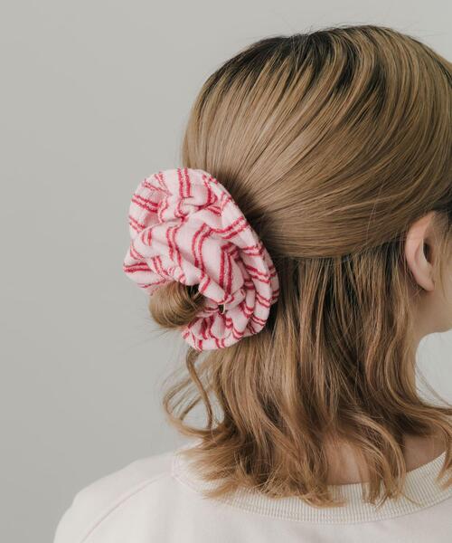 SMELLY（スメリー）の「パイルストライプシュシュ（シュシュ・レディース・ブラウン系その他/ピンク系その他・-）」の2枚目の写真