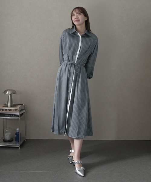 LAFFMO(ラフモ)の「ピンストライプロングシャツワンピース(ワンピース・レディース・ブラック/グレー・F)」の14枚目の写真