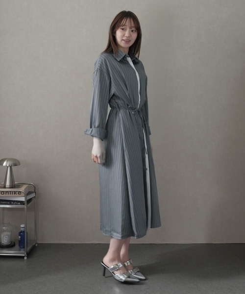 LAFFMO(ラフモ)の「ピンストライプロングシャツワンピース(ワンピース・レディース・ブラック/グレー・F)」の16枚目の写真