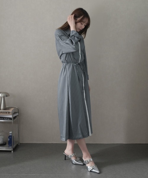 LAFFMO(ラフモ)の「ピンストライプロングシャツワンピース(ワンピース・レディース・ブラック/グレー・F)」の18枚目の写真