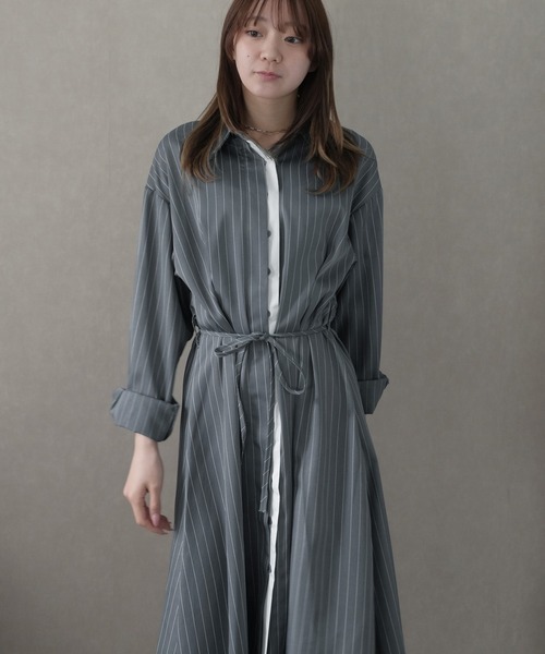 LAFFMO(ラフモ)の「ピンストライプロングシャツワンピース(ワンピース・レディース・ブラック/グレー・F)」の21枚目の写真