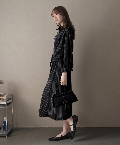 LAFFMO(ラフモ)の「ピンストライプロングシャツワンピース(ワンピース・レディース・ブラック/グレー・F)」の9枚目の写真