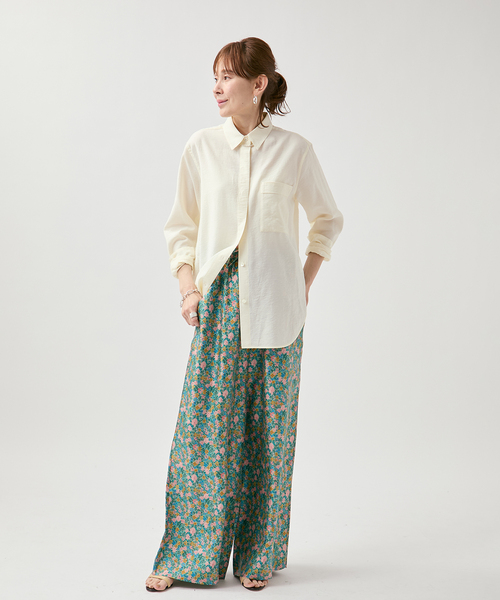 VERMEIL par iena（ヴェルメイユパーイエナ）の「Airy Over シャツ（シャツ/ブラウス・レディース・ホワイト/チャコールグレー・FREE）」の7枚目の写真