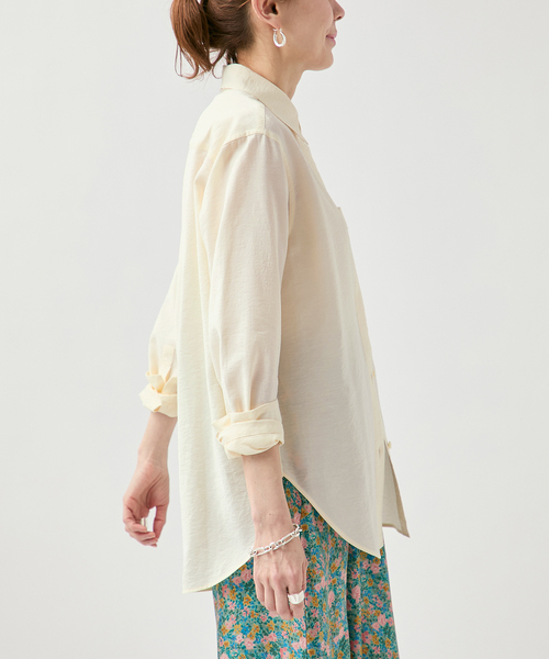 VERMEIL par iena（ヴェルメイユパーイエナ）の「Airy Over シャツ（シャツ/ブラウス・レディース・ホワイト/チャコールグレー・FREE）」の11枚目の写真