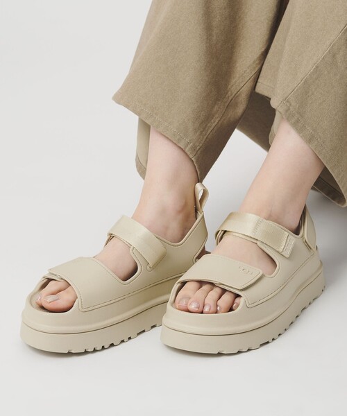 UGG(アグ)の「<UGG>ゴールデングロウ サンダル(サンダル・レディース・ナチュラル/ブラック・5/7/6/8)」の8枚目の写真