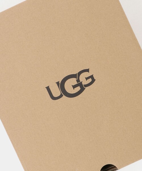 UGG(アグ)の「<UGG>ゴールデングロウ サンダル(サンダル・レディース・ナチュラル/ブラック・5/7/6/8)」の17枚目の写真