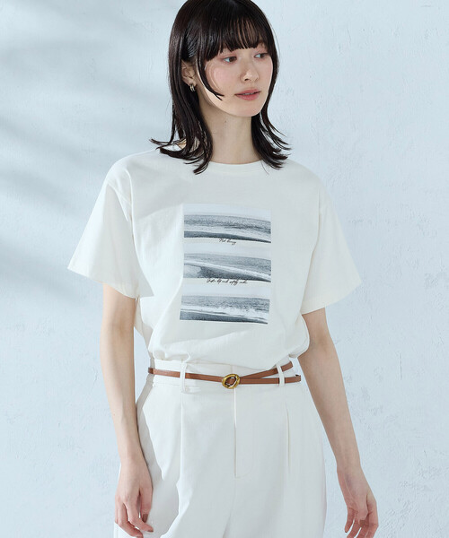 COMME CA ISM（コムサイズム）の「フォトプリント Tシャツ（Tシャツ/カットソー・レディース・アイボリー/ブラック/杢グレー/ネイビー・SMALL/MEDIUM/LARGE）」の14枚目の写真