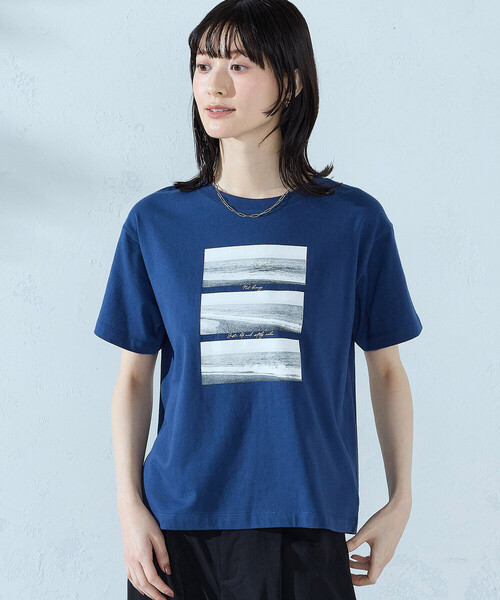 COMME CA ISM（コムサイズム）の「フォトプリント Tシャツ（Tシャツ/カットソー・レディース・アイボリー/ブラック/杢グレー/ネイビー・SMALL/MEDIUM/LARGE）」の5枚目の写真