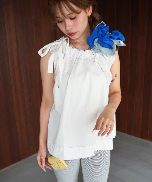 SANSeLF（サンセルフ）の「【SANSeLF】ショルダーリボンギャザーノースリーブブラウス saw26s062（シャツ/ブラウス・レディース・ピンク/ホワイト・FREE）」の2枚目の写真