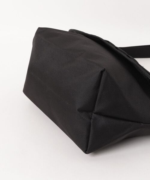 THRASHER(スラッシャー)の「THRASHER FLAP SHOULDER(ST)(ショルダーバッグ・メンズ・ブラック系その他2/ブラック系その他・FREE)」の4枚目の写真