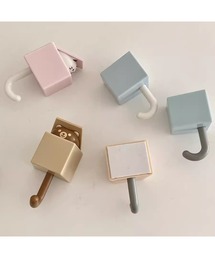 Bling Leads（ブリングリーズ）の「【Bls】【ZA】【Bling Leads】箱型アニマルフック（インテリア雑貨）」